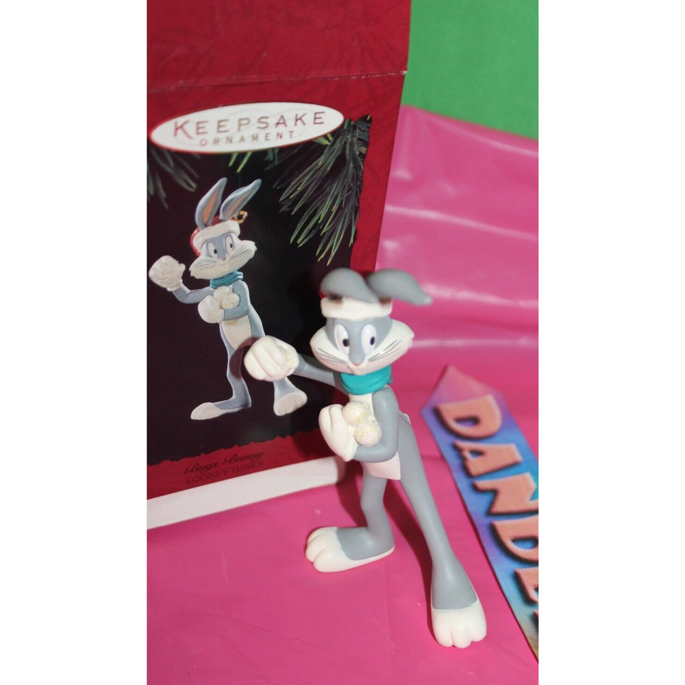 Hallmark Keepsake Looney Tunes Bugs Bunny Vintage 1995 Holiday Ornament QX5019